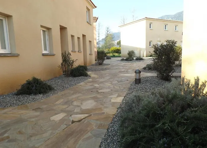 Le Domaine De Mélody 3* Santa-Maria-Poggio (Corsica)