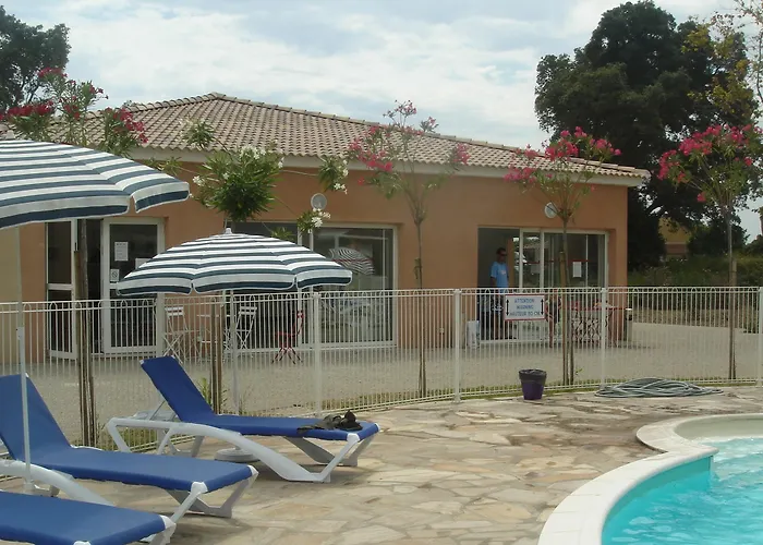 Le Domaine De Melody 3* Santa-Maria-Poggio (Corsica)